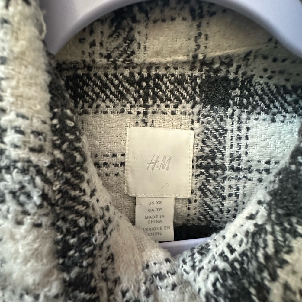 H&M shacket - Picture 2 of 5